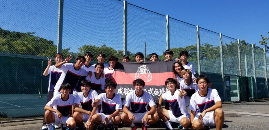 大学男子リーグ入替戦、関東学院大学戦は5-0で勝ち4部昇格を果たしました。